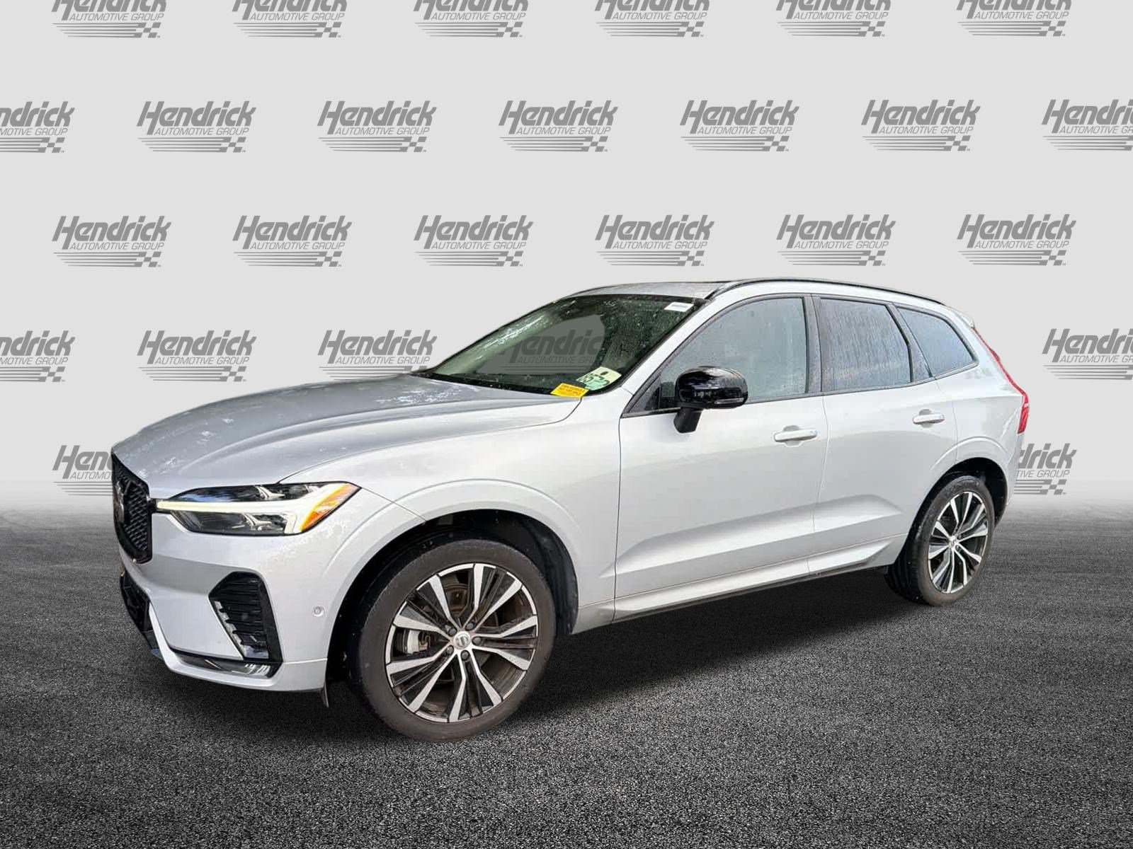 Used 2024 Volvo XC60 B5 Plus w/ Protection Package Premier AWD/4WD image 9