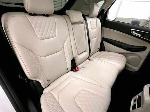 Used 2023 Ford Edge Titanium image 26