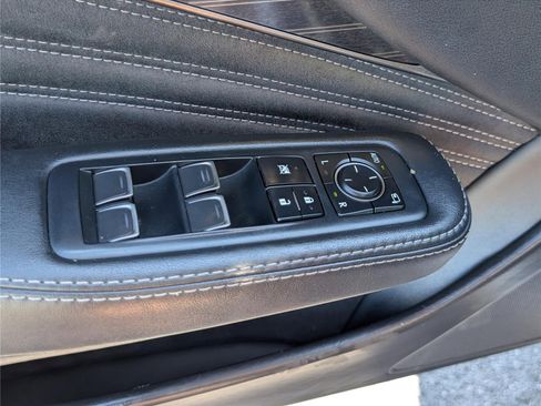 Used 2019 Lexus LS 500 AWD w/ Accessory Package (Z2) image 20