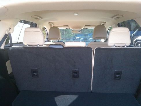 Used 2023 Ford Edge SE image 20