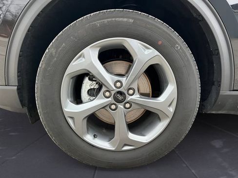 Certified 2025 Ford Escape ST-Line AWD/4WD image 14
