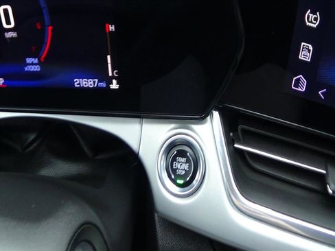 Used 2025 Chevrolet Trax LT image 26