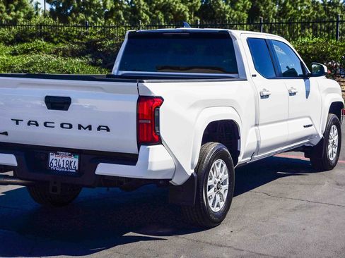 Certified 2025 Toyota Tacoma SR5 image 7