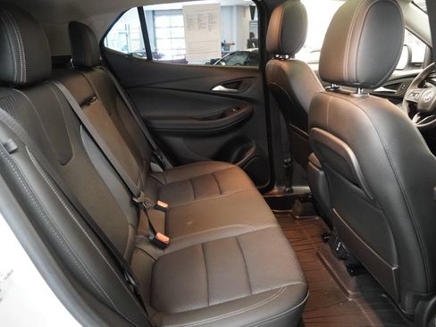 Used 2023 Buick Encore GX Essence w/ Experience Buick Package FWD image 32