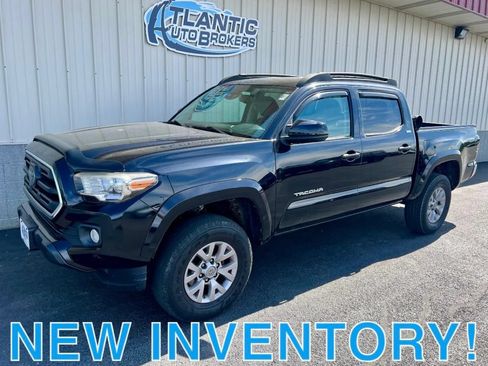 Used 2018 Toyota Tacoma SR5 AWD/4WD image 1