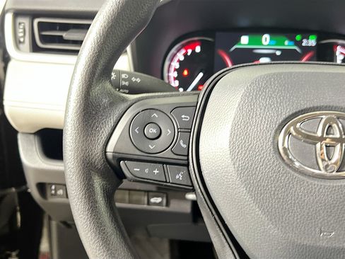 Used 2025 Toyota RAV4 XLE w/ Convenience Package FWD image 19