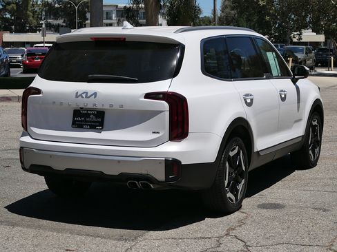 Used 2023 Kia Telluride S w/ S Sunroof Package AWD/4WD image 3