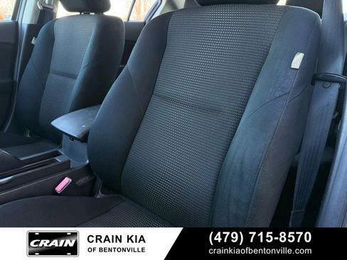 Used 2012 MAZDA MAZDA3 i Sport image 23