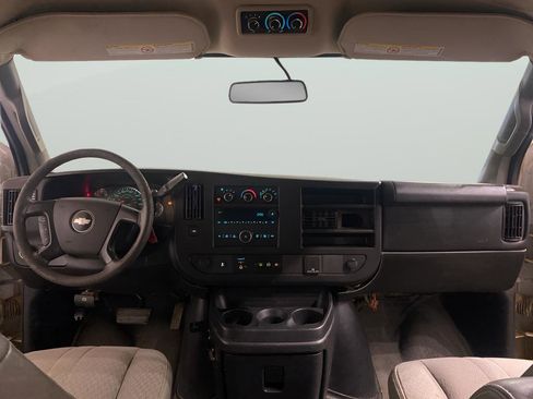 Used 2016 Chevrolet Express 3500 LT w/ LT Preferred Equipment Group image 12