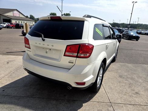 Used 2013 Dodge Journey SXT w/ Flexible Seating Group image 5