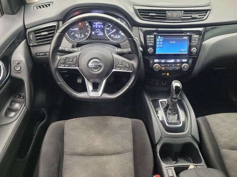 Used 2018 Nissan Rogue Sport SV w/ SV Technology Package FWD image 22