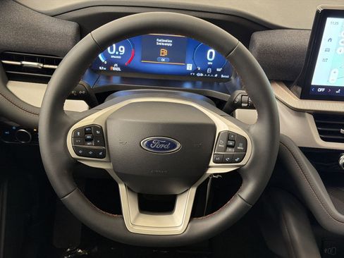 New 2026 Ford Explorer Active image 17