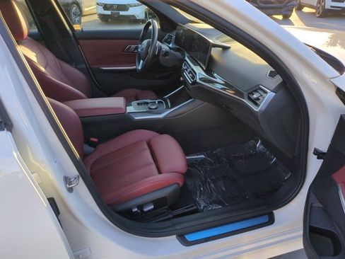 Used 2023 BMW 330i Sedan w/ Convenience Package RWD image 22