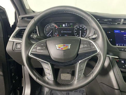 Used 2025 Cadillac XT5 Premium Luxury image 13