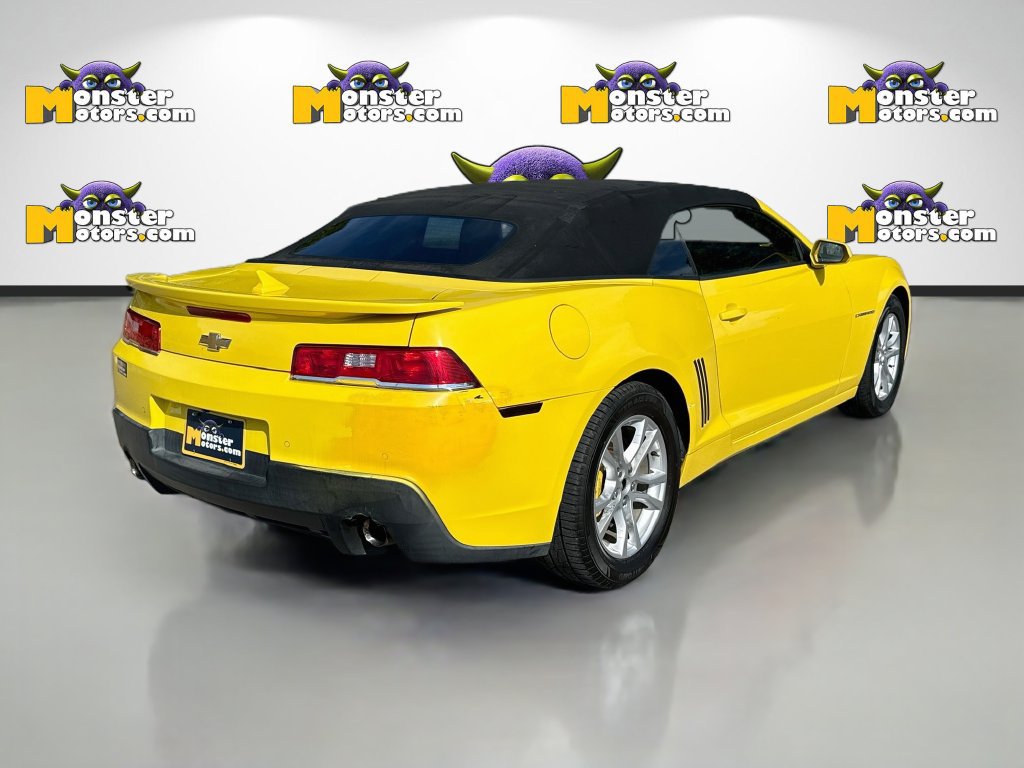 Used 2015 Chevrolet Camaro LT RWD image 5