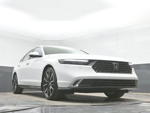New 2026 Honda Accord Touring image 41