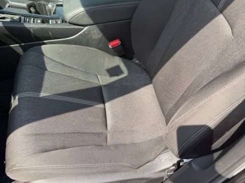 Used 2025 Honda Accord Sport image 8