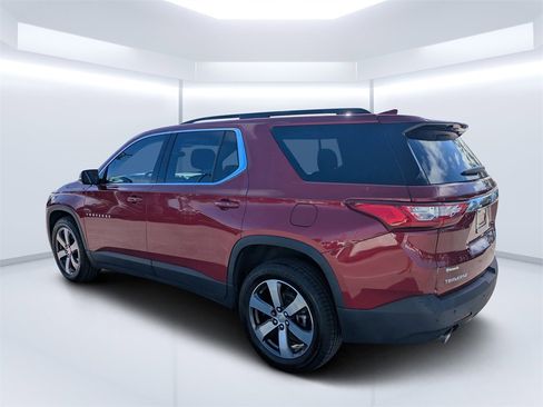 Used 2020 Chevrolet Traverse LT w/ LT Premium Package image 5