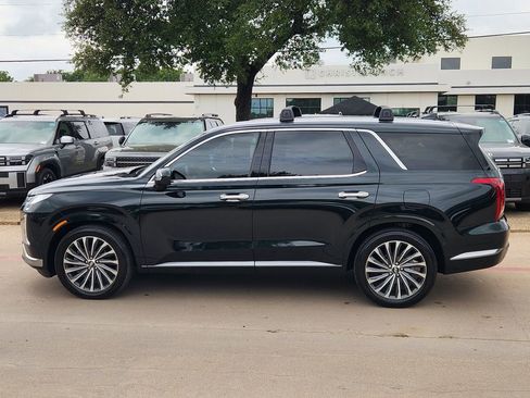 Used 2025 Hyundai Palisade Calligraphy image 4