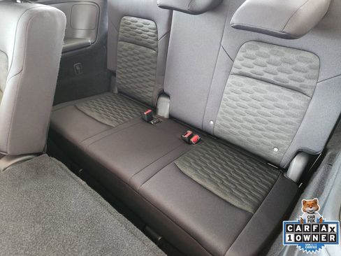 Used 2025 Nissan Pathfinder SV FWD image 32
