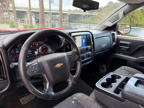 Used 2018 Chevrolet Silverado 1500 LT w/ All Star Edition AWD/4WD image 4