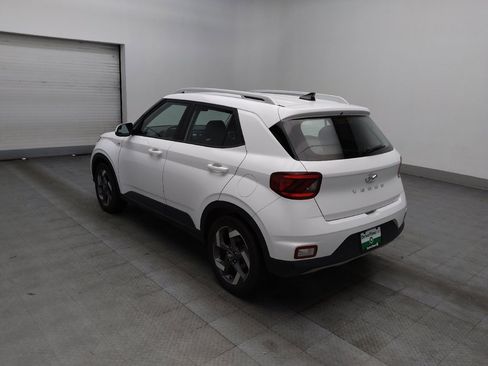 Used 2021 Hyundai Venue SEL FWD image 5