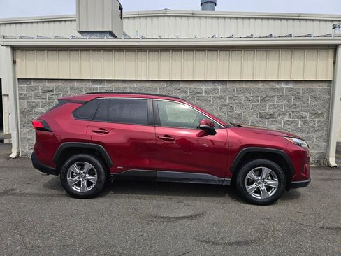 Used 2023 Toyota RAV4 XLE w/ Convenience Package AWD/4WD image 9