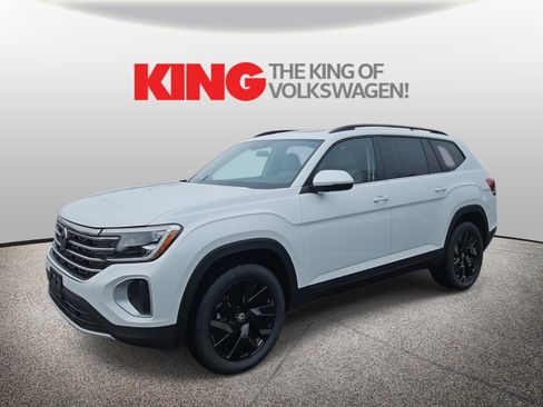 New 2026 Volkswagen Atlas SE image 8