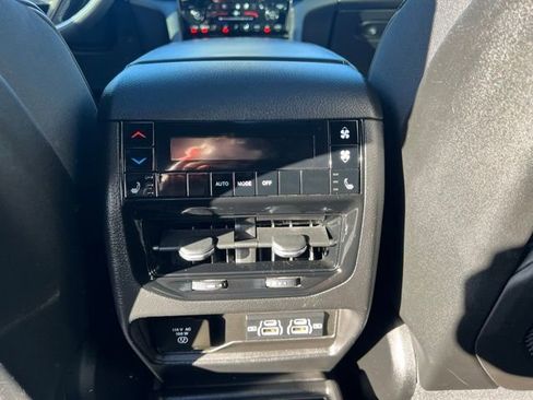 Used 2023 Jeep Grand Cherokee L Overland image 23