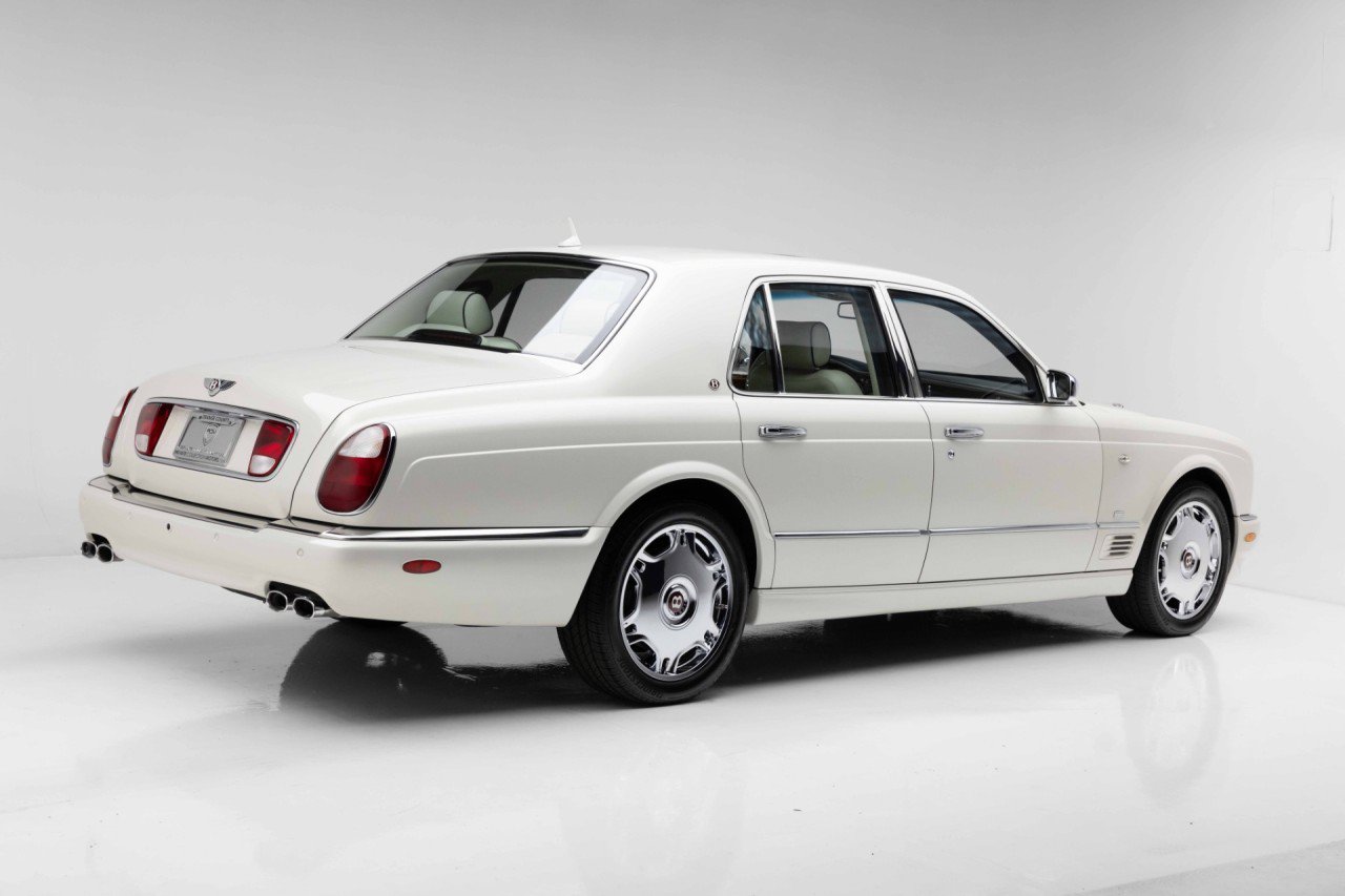 Used 2008 Bentley Arnage R RWD image 11