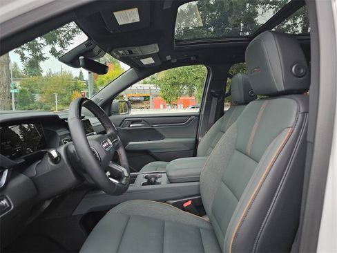 Used 2025 GMC Acadia AT4 w/ Super Cruise Package image 22