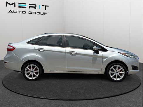 Used 2015 Ford Fiesta SE w/ Equipment Group 201A FWD image 10