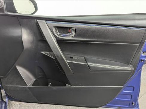 Used 2018 Toyota Corolla XSE FWD image 22