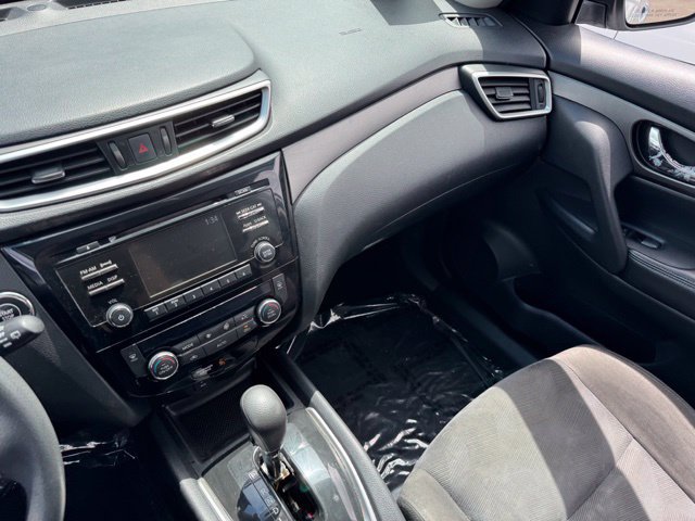 Used 2015 Nissan Rogue SV AWD/4WD image 22