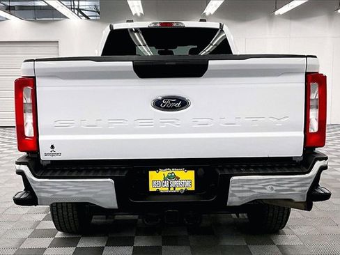 Used 2023 Ford F250 XLT image 4