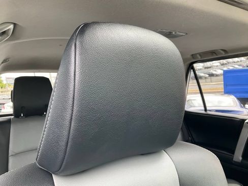 Used 2019 Toyota 4Runner SR5 Premium AWD/4WD image 65