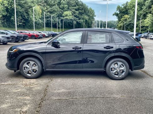 New 2026 Honda HR-V LX image 2