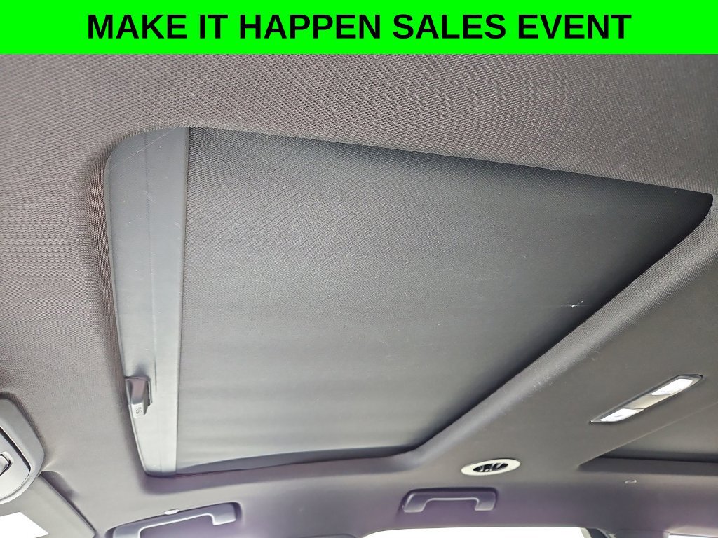 Used 2022 Buick Enclave Essence w/ Experience Buick Package FWD image 35