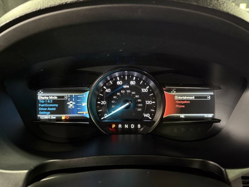 Used 2016 Ford Explorer Limited w/ Equipment Group 303A AWD/4WD image 11