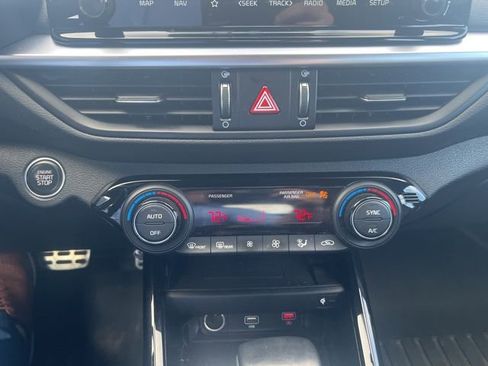 Used 2023 Kia Forte GT-Line w/ GT-Line Premium Package image 13