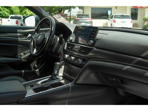 Used 2022 Honda Accord Sport image 43