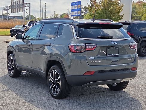Used 2024 Jeep Compass Limited AWD/4WD image 4