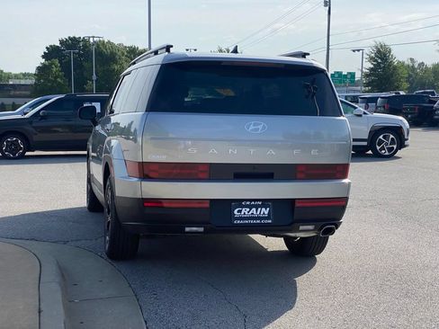 Used 2026 Hyundai Santa Fe SEL FWD image 5