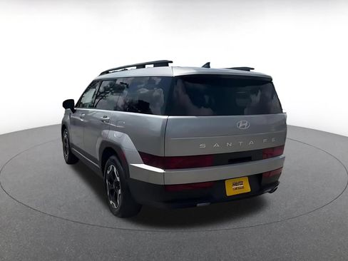 Used 2026 Hyundai Santa Fe SEL FWD image 10