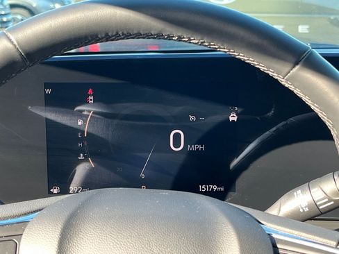 Used 2025 Buick Envista Sport Touring image 39