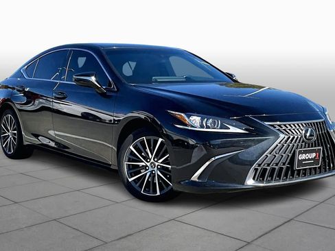 Used 2022 Lexus ES 250 w/ Premium Package image 2