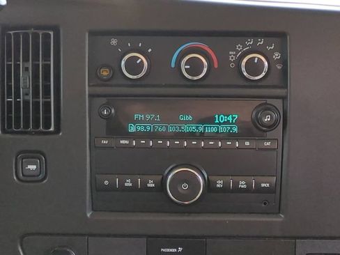 Used 2019 Chevrolet Express 3500 LT w/ LT Preferred Equipment Group RWD image 22