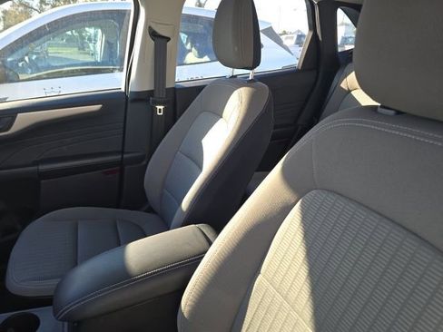 Used 2022 Ford Escape S image 4