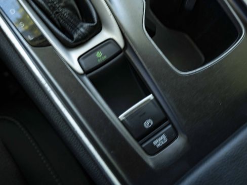 Used 2019 Honda Accord LX image 28