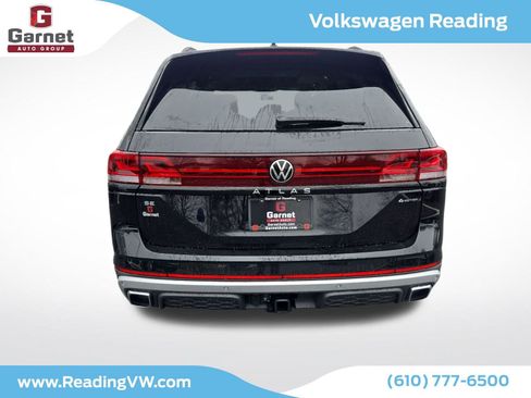 New 2026 Volkswagen Atlas Peak Edition image 4